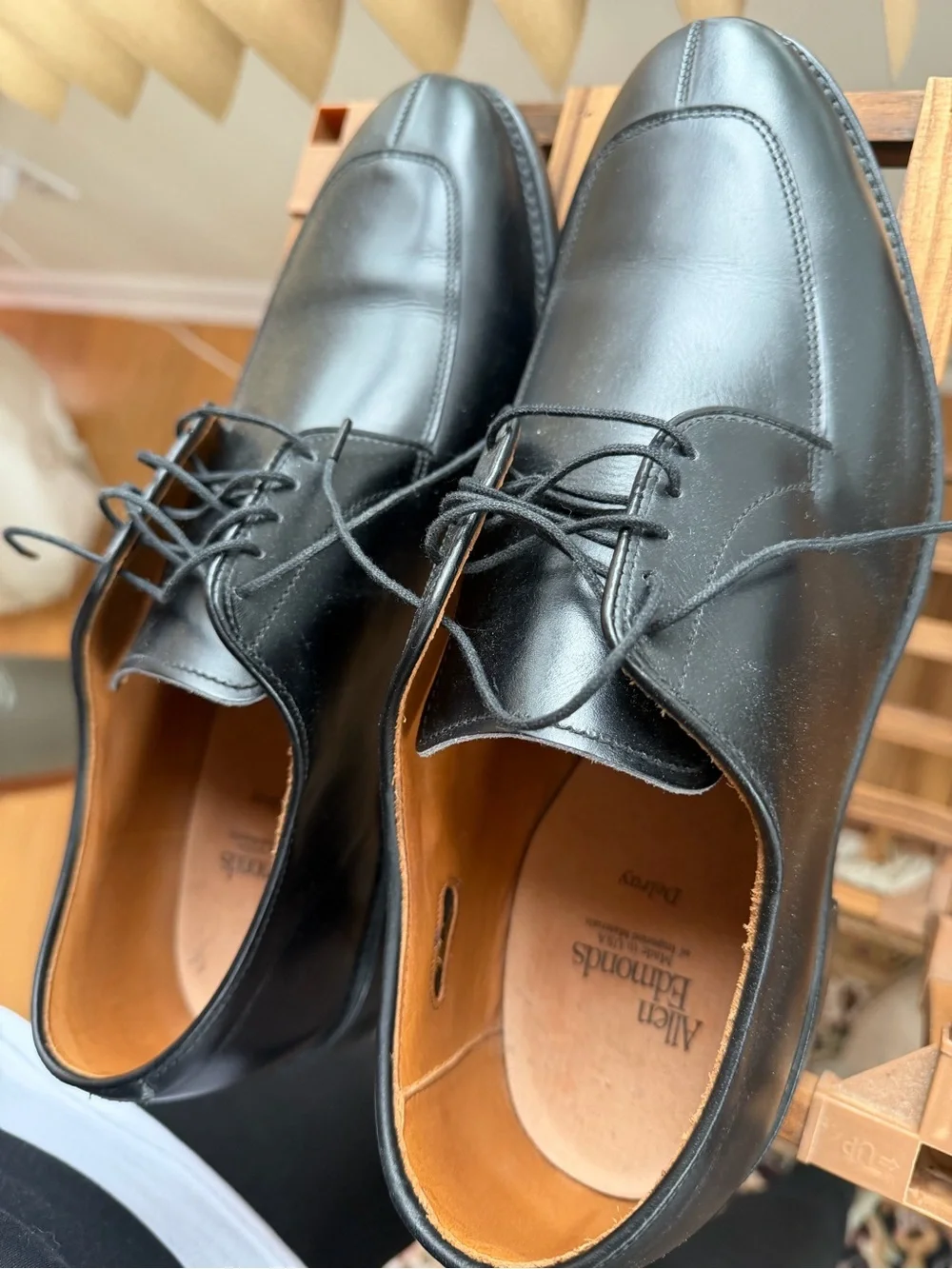 Men's Black Lace-Up Dress Shoes - Pebbled Leather
